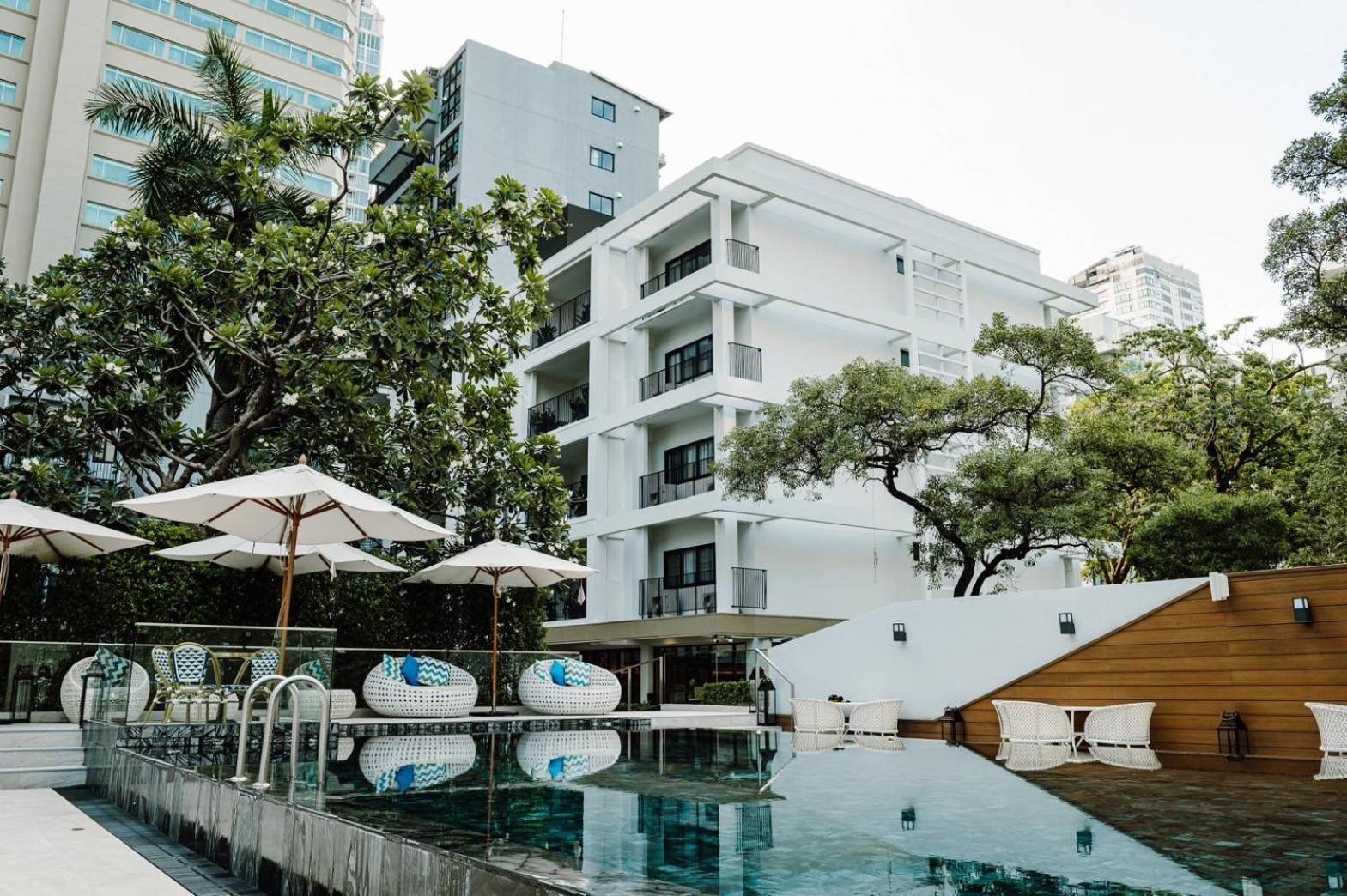 Floral Court Hotel & Residence Sukhumvit 13 Bangkok Bagian luar foto